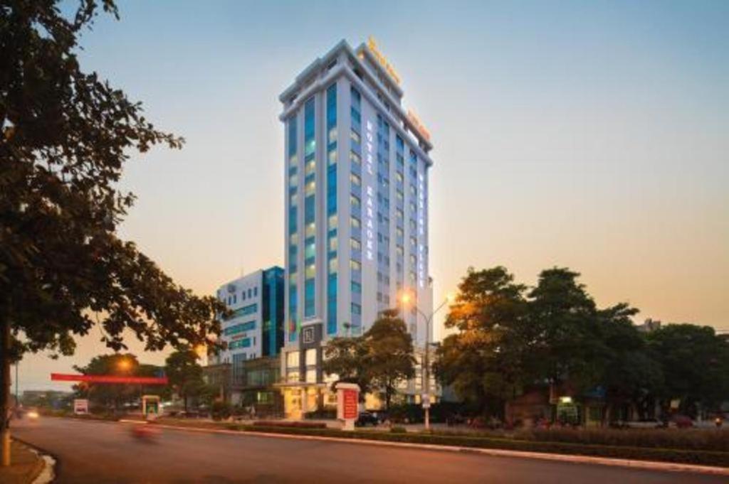 Royal Palace Hotel Tuyen Quang Extérieur photo