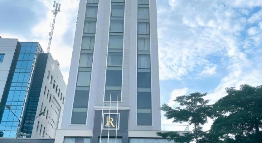 Royal Palace Hotel Tuyen Quang Extérieur photo
