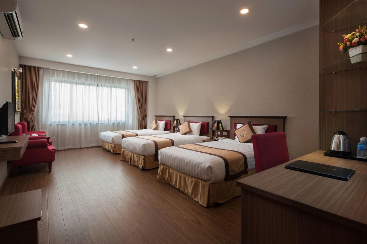 Royal Palace Hotel Tuyen Quang Extérieur photo